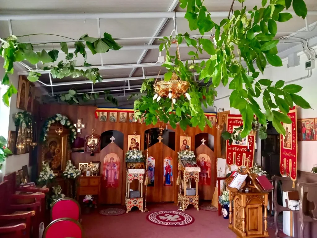 Dintr-un atelier, o comunitate | Povestea unei biserici dincolo de ziduri