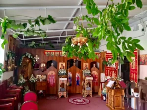 Dintr-un atelier, o comunitate | Povestea unei biserici dincolo de ziduri