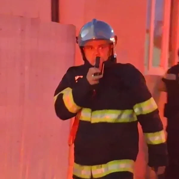 Incendiu la o anexă gospodărească, pe strada Baba Novac