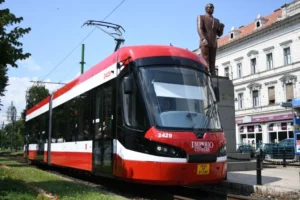 Odată cu implementarea programului „1 leu pe zi” a crescut aproape de trei ori numărul biletelor de tramvai cumpărate