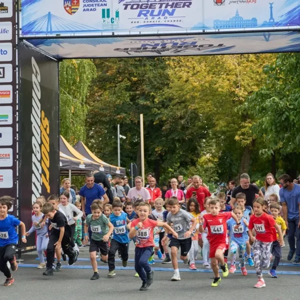 Arad MTB Trophy și Together Run Arad – două evenimente de succes care au adus împreună sute de participanți și numeroase familii