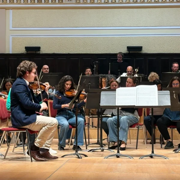 Repetiții pentru concertul simfonic „Dincolo de baghetă”
